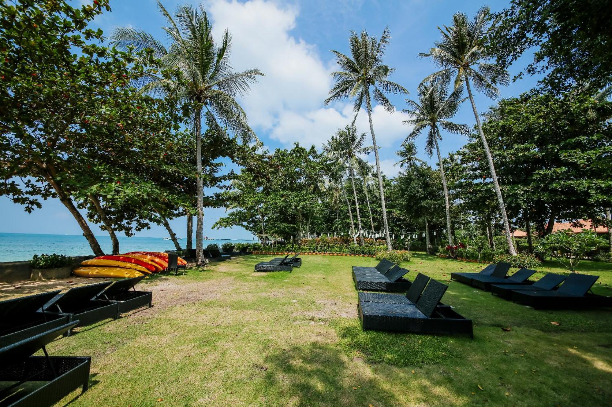 Blue Bay Resort - Access To Pool And Beach-Phuket & Krabi Ko Yao المظهر الخارجي الصورة The beach at the resort