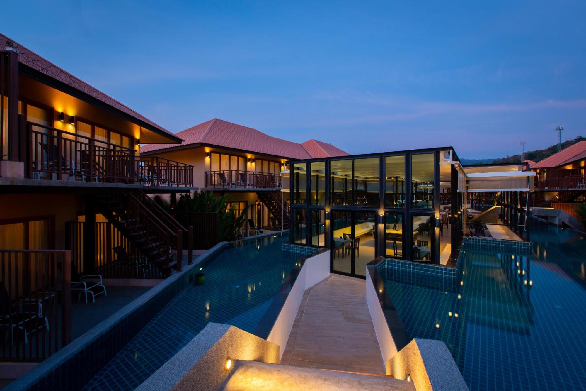 Blue Bay Resort - Access To Pool And Beach-Phuket & Krabi Ko Yao المظهر الخارجي الصورة The Village